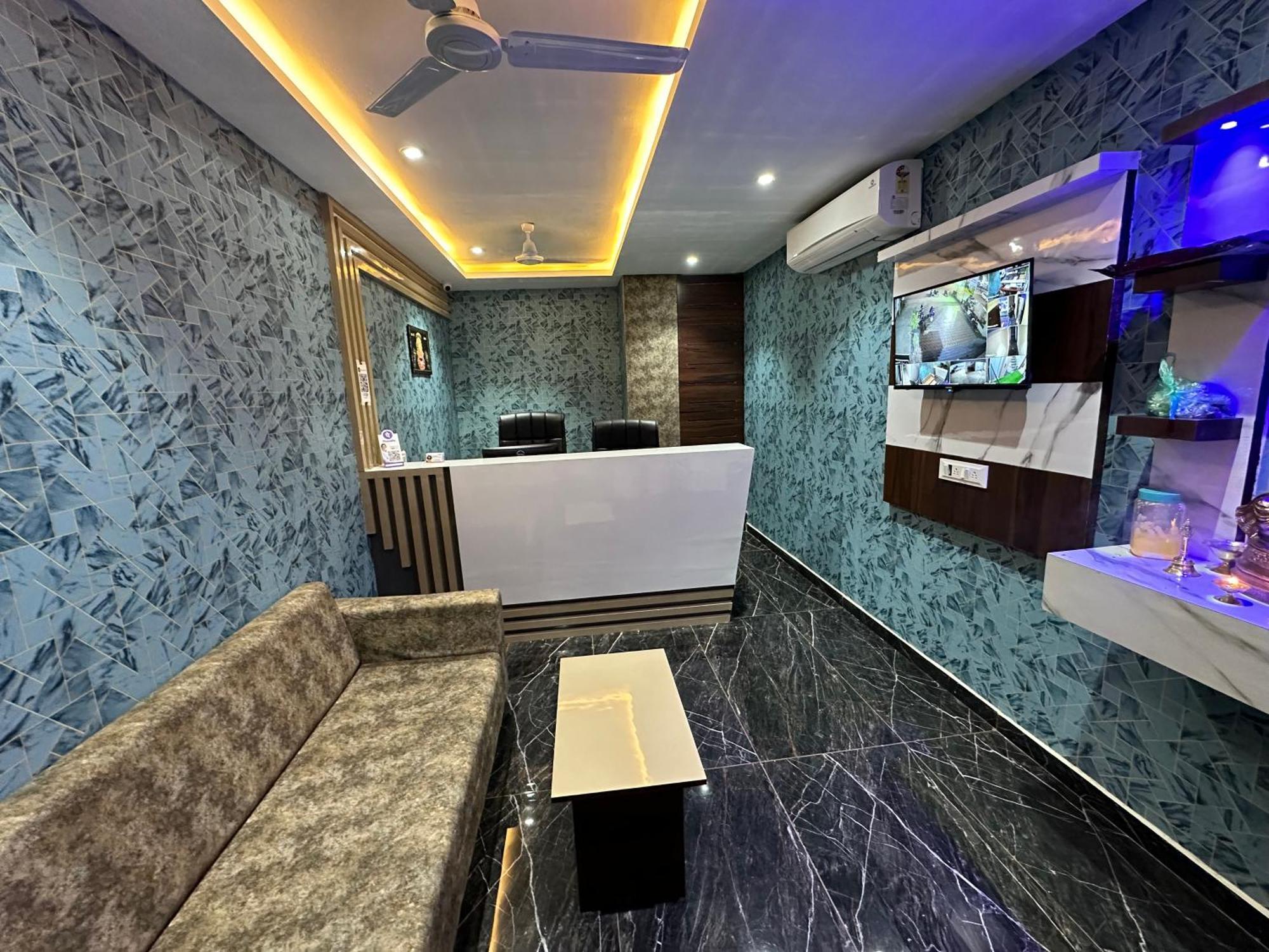 Hotel Golden View Vadodara Exterior photo